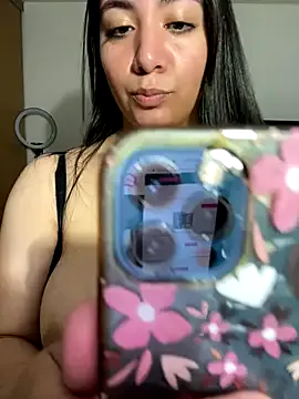 luna_berryy – webcam model profile photo Image 19