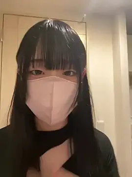 zui_lu – webcam model profile photo Image 7