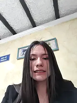 CHARLOTTE__05 – webcam model profile photo