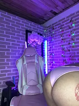 -Miray- – webcam model profile photo Image 4