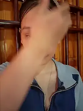 Rinamay_ – webcam model profile photo Image 8