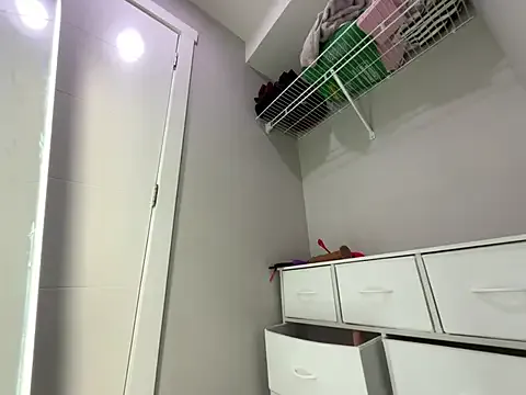 -Miray- – webcam model profile photo Image 3