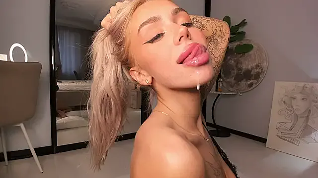 gerridae – webcam model profile photo Image 7