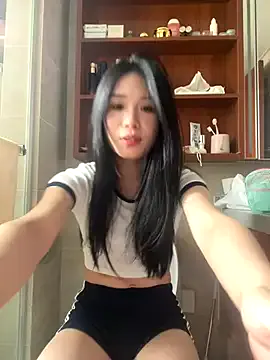 millemimi – webcam model profile photo Image 8