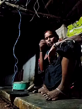 luckrose – webcam model profile photo Image 4