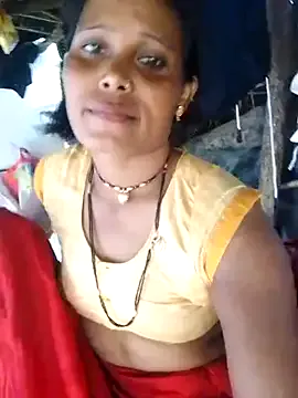 luckrose – webcam model profile photo Image 5