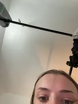 AnzuKim – webcam model profile photo Image 2