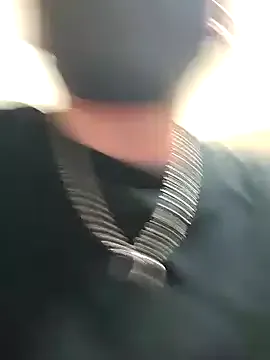 IORio2 – webcam model profile photo Image 10