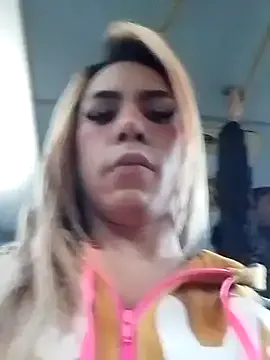 lavetax – webcam model profile photo Image 19