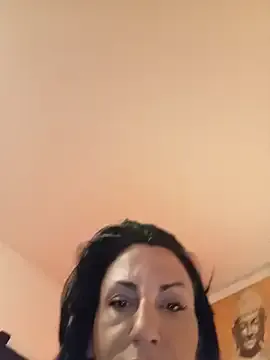 alana15 – webcam model profile photo Image 5