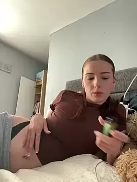 astryd69 – webcam model profile photo Image 2