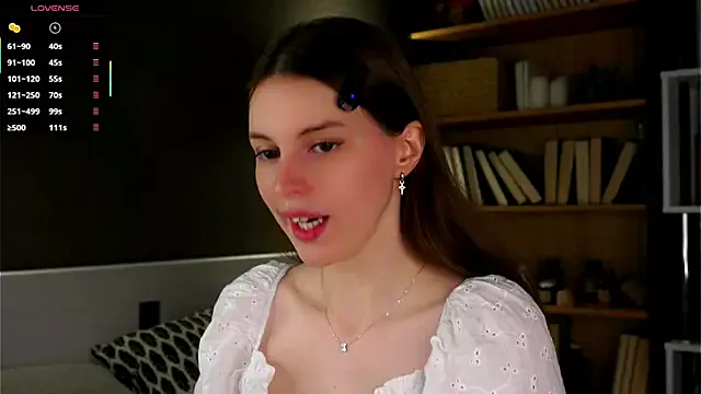 elisonni – webcam model profile photo Image 6
