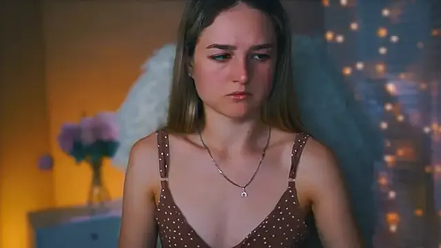 nayecloud – webcam model profile photo Image 9