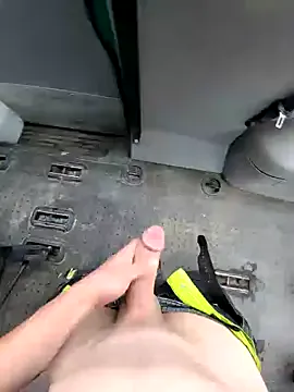 hina_porn – webcam model profile photo Image 11