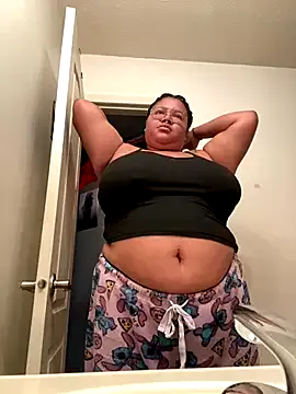 Prueberry – webcam model profile photo Image 10