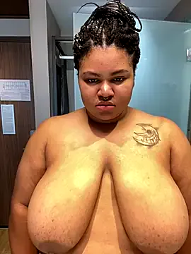 Prueberry – webcam model profile photo Image 2