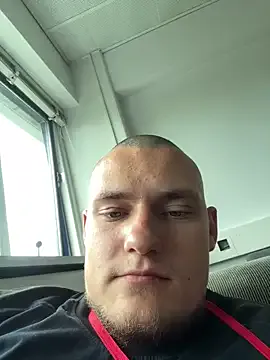 Allla – webcam model profile photo Image 14