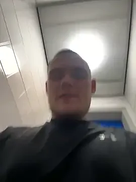 Allla – webcam model profile photo Image 16