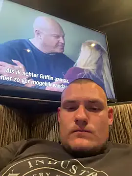 Allla – webcam model profile photo Image 7