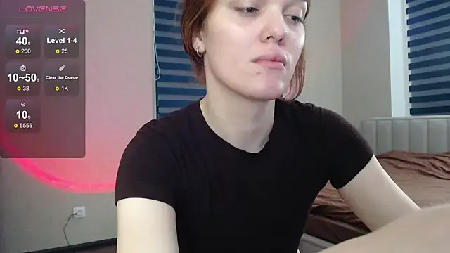 lilylanska – webcam model profile photo Image 2