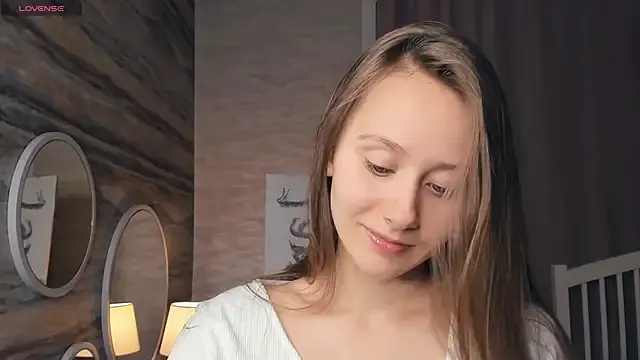 Rinamay_ – webcam model profile photo Image 5