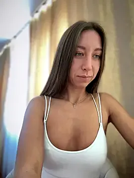 Enchantix – webcam model profile photo Image 10