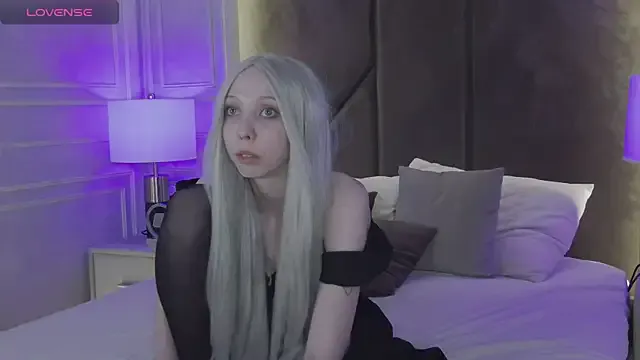 violetmist666 – webcam model profile photo Image 7