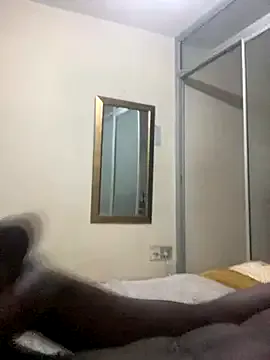 Lia__Love – webcam model profile photo Image 4