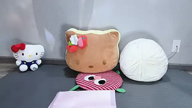 gerridae – webcam model profile photo Image 18