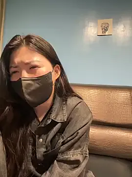 astryd69 – webcam model profile photo Image 7