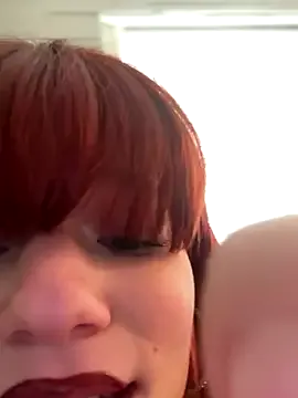 amberpaws – webcam model profile photo Image 3