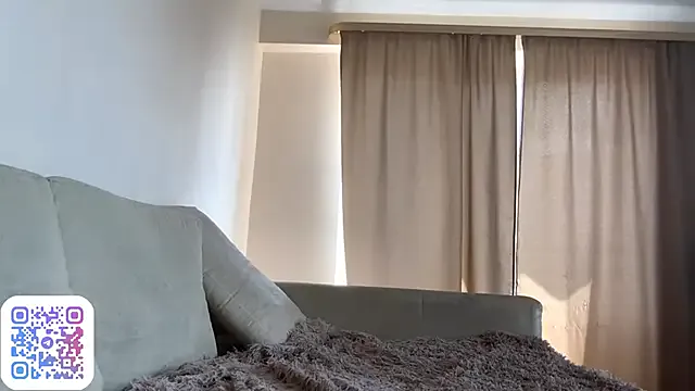 flor_deluna – webcam model profile photo Image 4