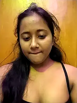 hina_porn – webcam model profile photo Image 6