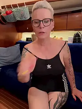 German_Milf Image 6