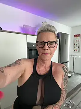 German_Milf Image 7