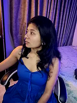 raisawetsx – webcam model profile photo Image 5