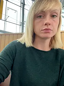 _favorite_ – webcam model profile photo Image 17