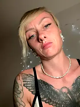 _favorite_ – webcam model profile photo Image 18