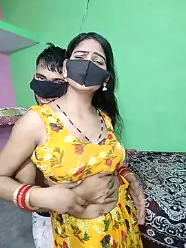 roouse – webcam model profile photo Image 11