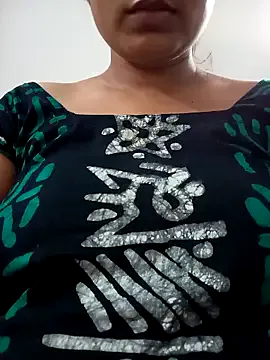 Hot_Puja546 Image 2