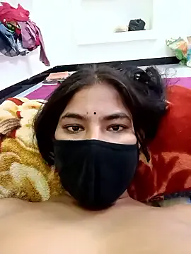 PinkyPai – webcam model profile photo Image 15