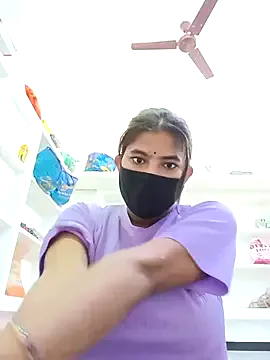 PinkyPai – webcam model profile photo Image 18