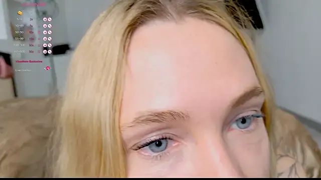 kiki_swan – webcam model profile photo Image 6