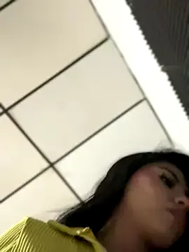 rouss_henao – webcam model profile photo Image 7