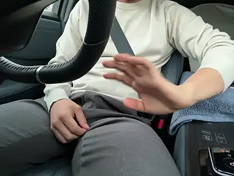 octavarium211 – webcam model profile photo Image 2