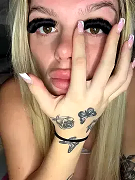 KamileLatinasexy – webcam model profile photo Image 3