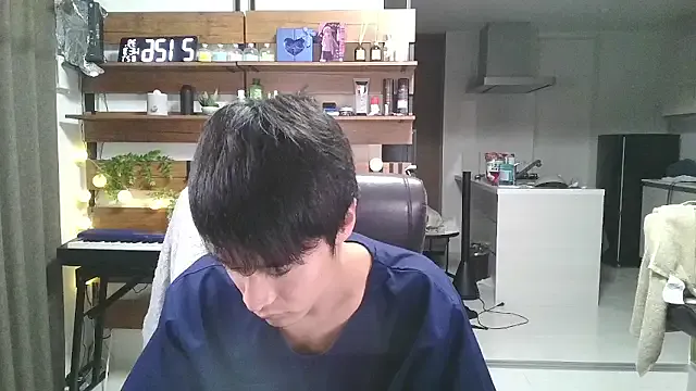 aki_2727 – webcam model profile photo Image 9