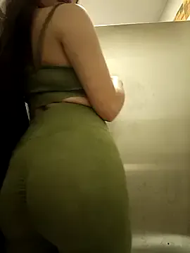 bigjuicy_67 – webcam model profile photo Image 10