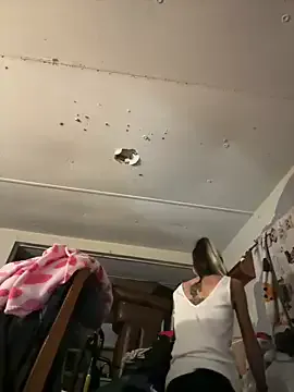 yueyue2003 – webcam model profile photo Image 6