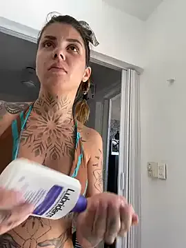 Masya1996 – webcam model profile photo Image 12